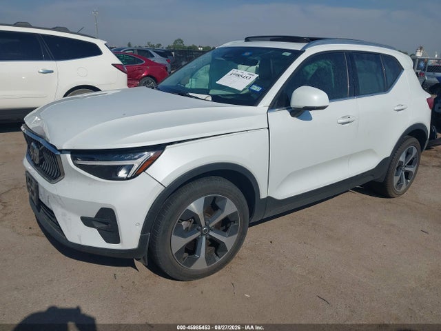 2023 Volvo Xc40 B5 Plus Bright Theme მანქანა იყიდება აუქციონზე, vin: YV4L12UN0P2931055, აუქციონის ნომერი: 45985453