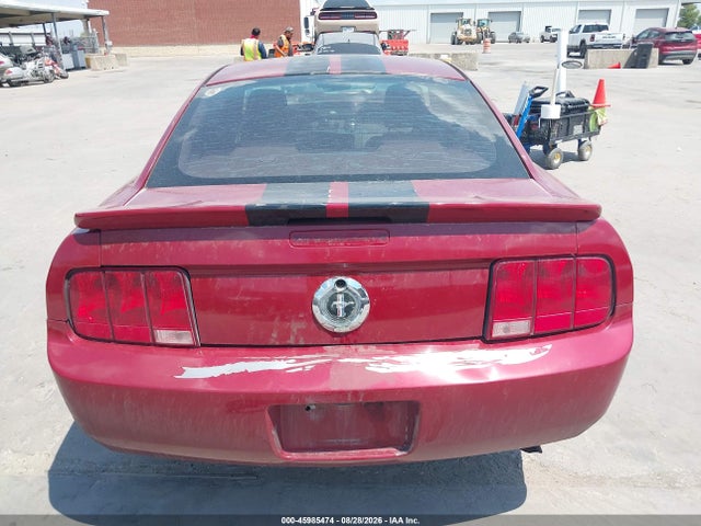 2008 Ford Mustang V6 Deluxe/v6 Premium მანქანა იყიდება აუქციონზე, vin: 1ZVHT80N985107998, აუქციონის ნომერი: 45985474