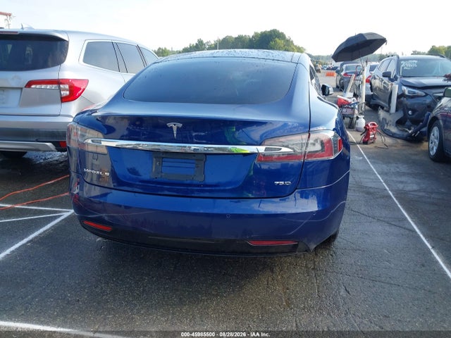 Продаж на аукціоні авто 2018 Tesla Model S, vin: 5YJSA1E21JF282643, номер лоту: 45985500