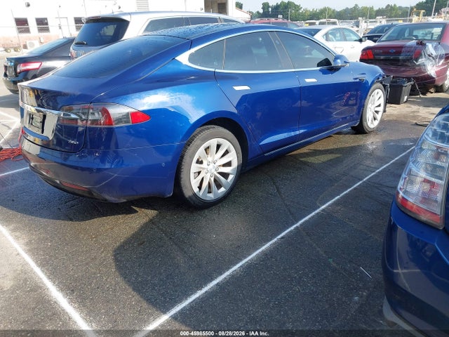 Продаж на аукціоні авто 2018 Tesla Model S, vin: 5YJSA1E21JF282643, номер лоту: 45985500