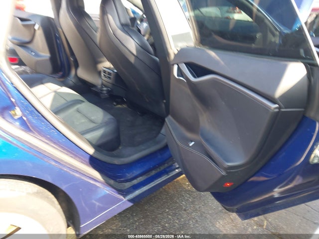 Продаж на аукціоні авто 2018 Tesla Model S, vin: 5YJSA1E21JF282643, номер лоту: 45985500