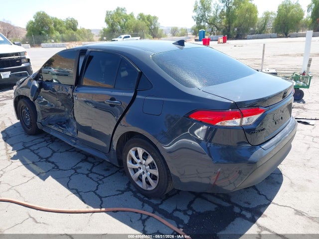 Toyota COROLLA LE 2026 JTDB4MEE2T3040222 Image 3