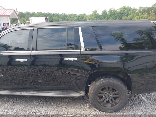 45985533 :رقم المزاد ، 1GNSCJKC7FR180408 vin ، 2015 Chevrolet Suburban Lt مزاد بيع