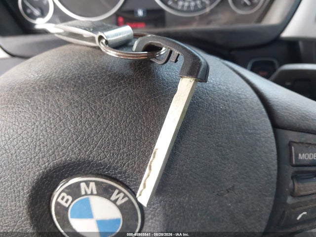 45985541 :رقم المزاد ، WBA3C1C5XDF436579 vin ، 2013 Bmw 328i مزاد بيع