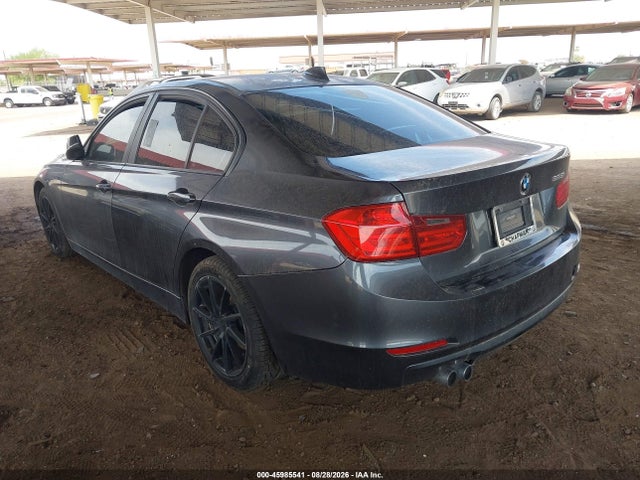 45985541 :رقم المزاد ، WBA3C1C5XDF436579 vin ، 2013 Bmw 328i مزاد بيع
