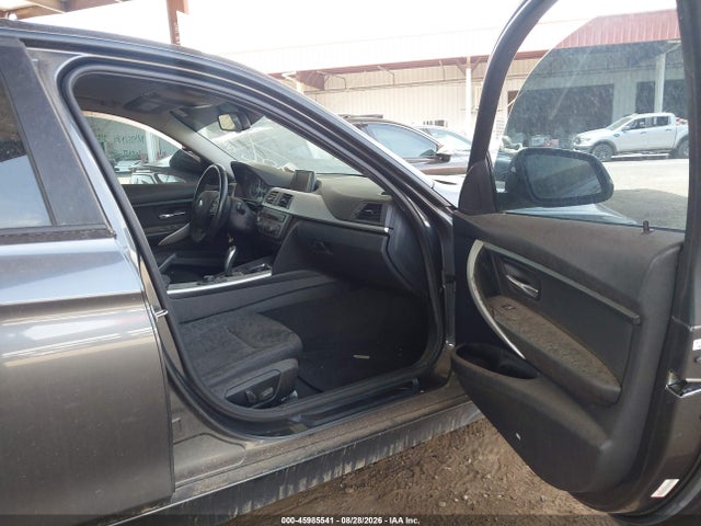 45985541 :رقم المزاد ، WBA3C1C5XDF436579 vin ، 2013 Bmw 328i مزاد بيع