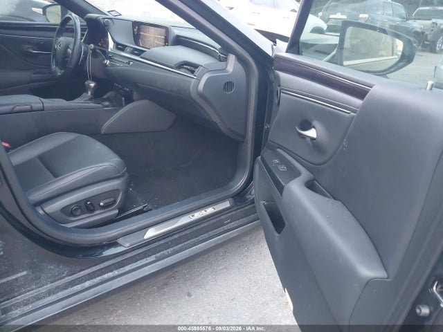 45985576 :رقم المزاد ، 58ADZ1B1XMU098248 vin ، 2021 Lexus Es 350 مزاد بيع