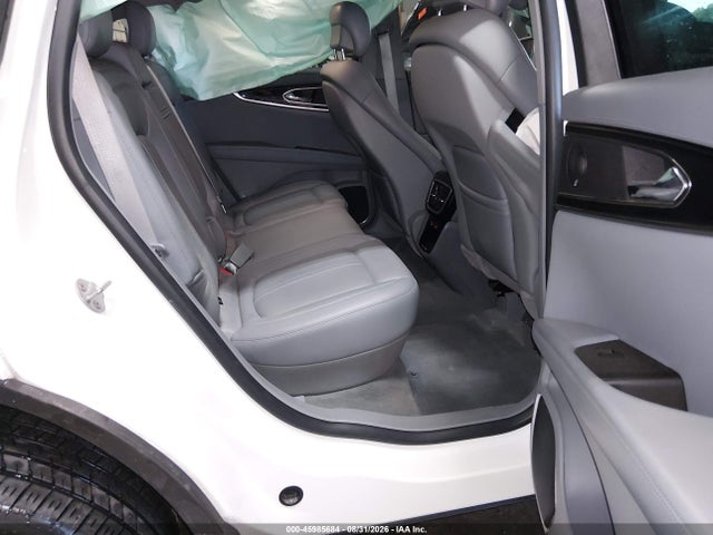 45985684 :رقم المزاد ، 2LMPJ8KP0MBL01389 vin ، 2021 Lincoln Nautilus Reserve مزاد بيع