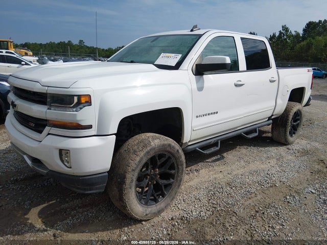 2018 Chevrolet Silverado 1500 2lt მანქანა იყიდება აუქციონზე, vin: 3GCUKRECXJG586822, აუქციონის ნომერი: 45985725