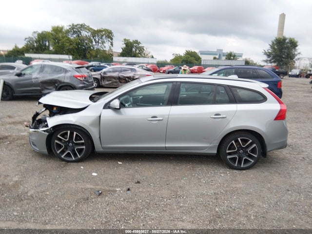 Продаж на аукціоні авто 2018 Volvo V60 T5 Dynamic, vin: YV140MSL9J2403247, номер лоту: 45985827