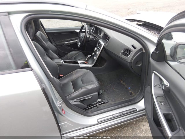Продаж на аукціоні авто 2018 Volvo V60 T5 Dynamic, vin: YV140MSL9J2403247, номер лоту: 45985827