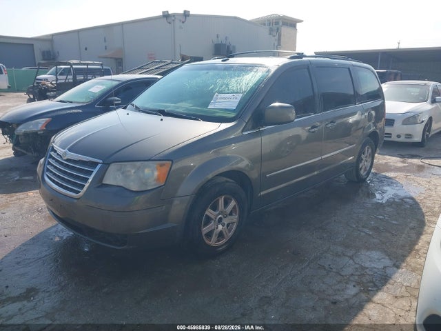 45985839 :رقم المزاد ، 2A4RR5DX5AR240227 vin ، 2010 Chrysler Town & Country Touring مزاد بيع