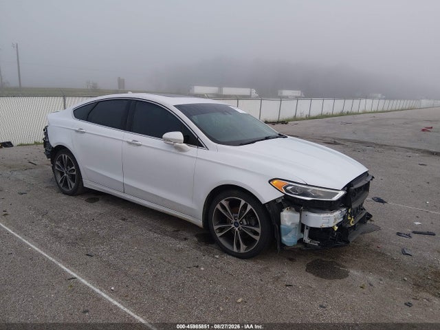 Продажа на аукционе авто 2020 Ford Fusion Titanium, vin: 3FA6P0K93LR115817, номер лота: 45985851
