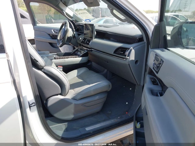 5LMJJ3LT8JEL08779 Lincoln Navigator L Reserve