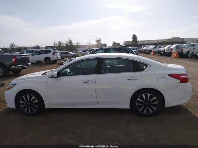 1N4AL3AP3JC157715 Nissan Altima 2.5 Sl
