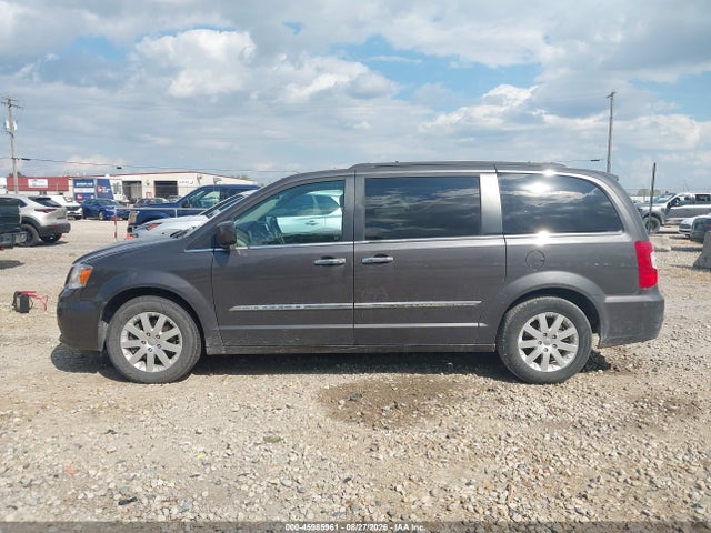 2016 Chrysler Town & Country Touring მანქანა იყიდება აუქციონზე, vin: 2C4RC1BG2GR129467, აუქციონის ნომერი: 45985961