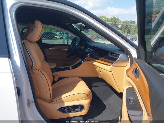 2025 Jeep Grand Cherokee L Summit Reserve 4x4 მანქანა იყიდება აუქციონზე, vin: 1C4RJKEG8S8693670, აუქციონის ნომერი: 45985962