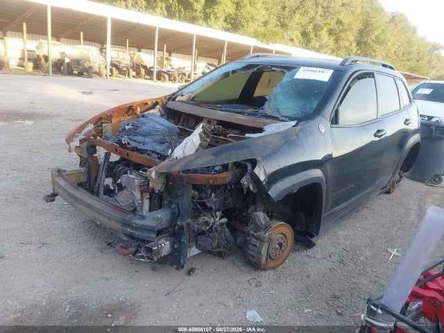 2018 Jeep Cherokee Trailhawk 4x4 მანქანა იყიდება აუქციონზე, vin: 1C4PJMBB1JD609531, აუქციონის ნომერი: 45986107