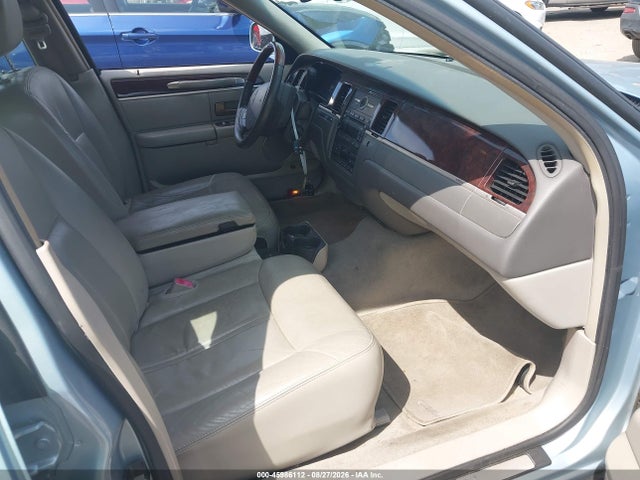 Aukcja sprzedaży 2009 Lincoln Town Car Signature Limited, vin: 2LNHM82V39X610824, numer aukcji: 45986112