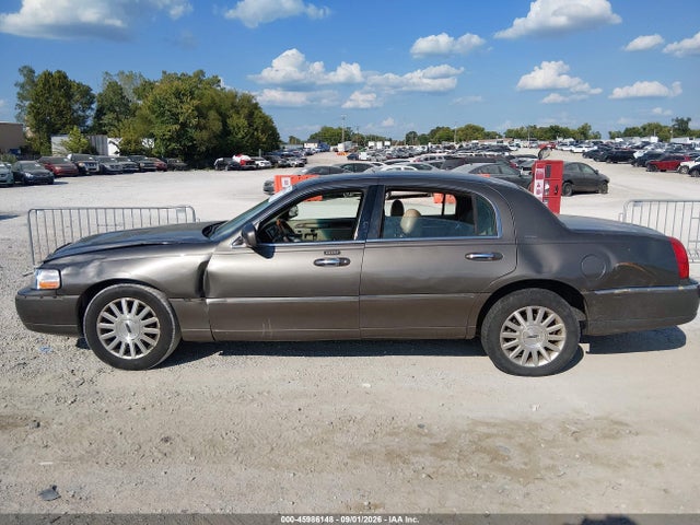 Aukcja sprzedaży 2004 Lincoln Town Car Ultimate, vin: 1LNHM83W34Y623914, numer aukcji: 45986148