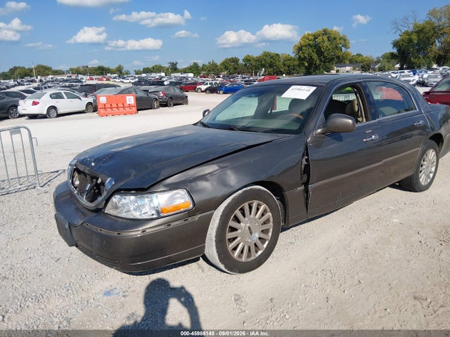 Aukcja sprzedaży 2004 Lincoln Town Car Ultimate, vin: 1LNHM83W34Y623914, numer aukcji: 45986148
