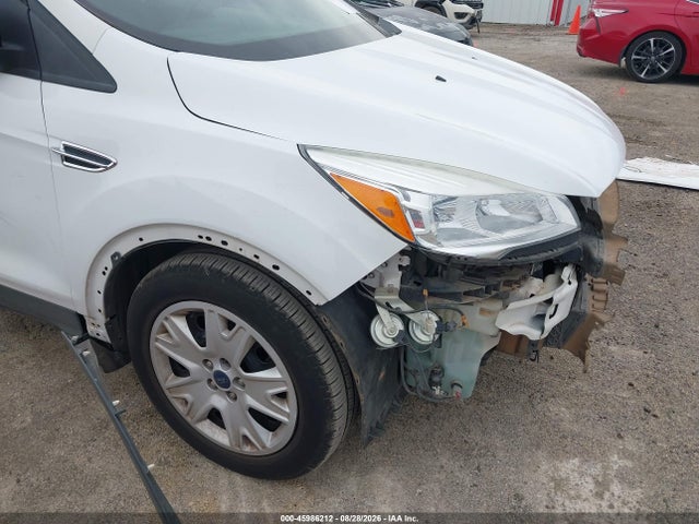 Продаж на аукціоні авто 2015 Ford Escape S, vin: 1FMCU0F7XFUB29690, номер лоту: 45986212