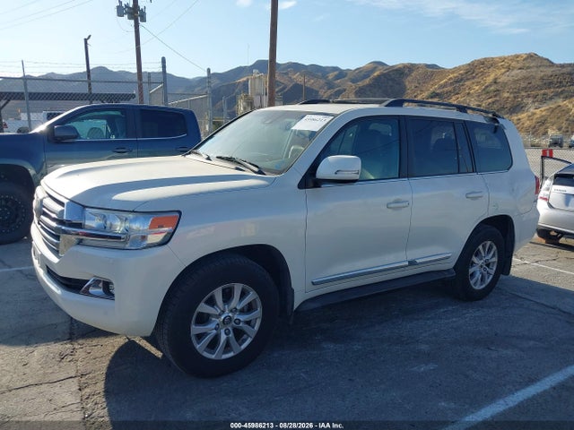 JTMCY7AJ7G4046076 Toyota Land Cruiser V8