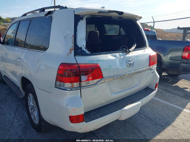 JTMCY7AJ7G4046076 Toyota Land Cruiser V8