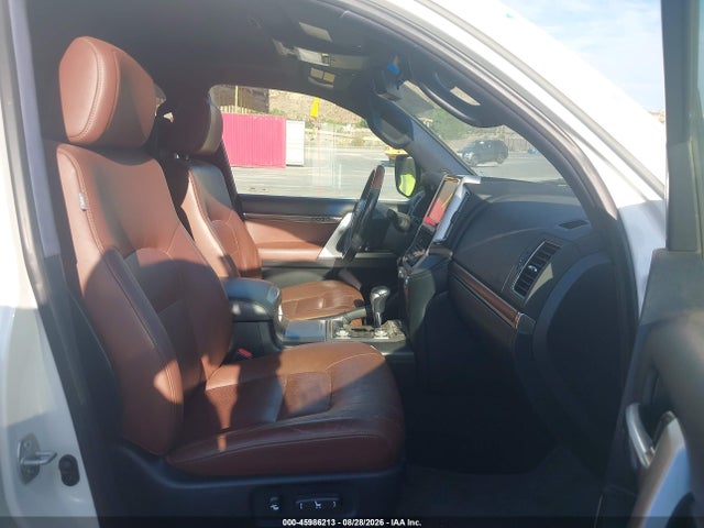 JTMCY7AJ7G4046076 Toyota Land Cruiser V8
