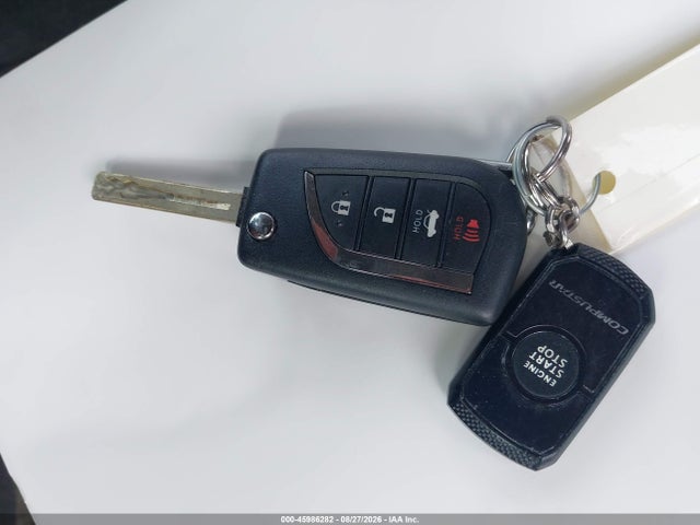 Продаж на аукціоні авто 2018 Toyota Camry Le, vin: 4T1B11HK8JU055318, номер лоту: 45986282