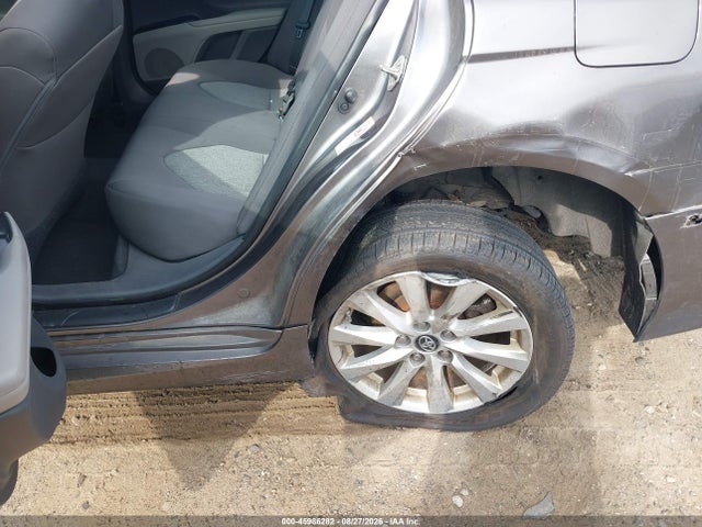 Продаж на аукціоні авто 2018 Toyota Camry Le, vin: 4T1B11HK8JU055318, номер лоту: 45986282
