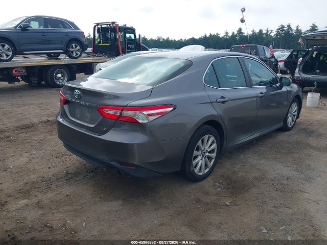 Продаж на аукціоні авто 2018 Toyota Camry Le, vin: 4T1B11HK8JU055318, номер лоту: 45986282