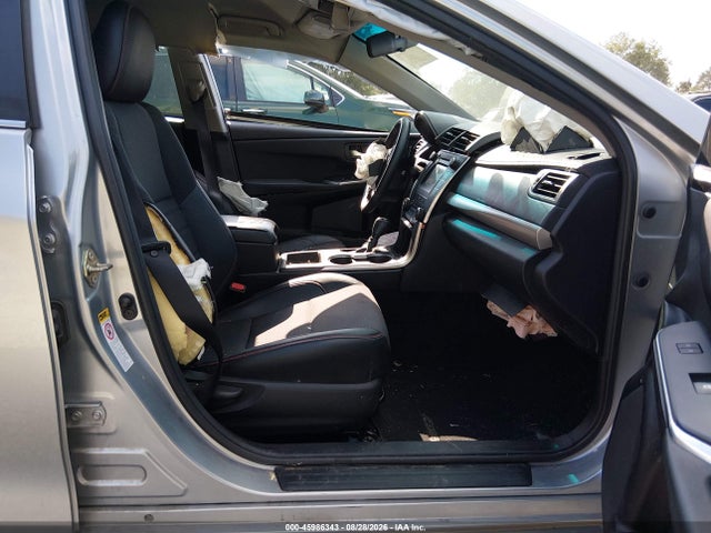 45986343 :رقم المزاد ، 4T1BF1FK0HU636164 vin ، 2017 Toyota Camry Se مزاد بيع
