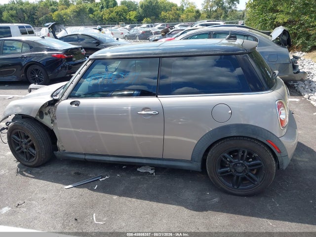 Продажа на аукционе авто 2012 Mini Cooper, vin: WMWSU3C5XCT264719, номер лота: 45986357