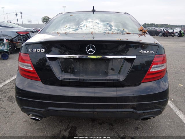 2013 Mercedes-benz C 300 Sport 4matic მანქანა იყიდება აუქციონზე, vin: WDDGF8AB9DA844118, აუქციონის ნომერი: 45986363