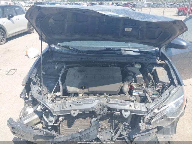 2017 Toyota Corolla Le მანქანა იყიდება აუქციონზე, vin: 2T1BURHE8HC827960, აუქციონის ნომერი: 45986369