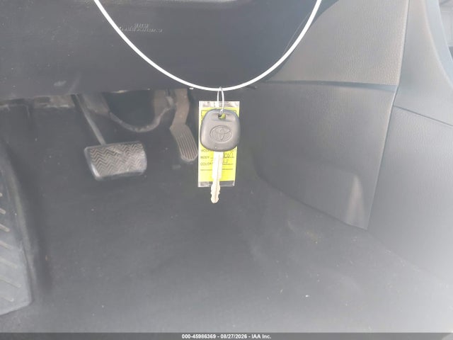 2017 Toyota Corolla Le მანქანა იყიდება აუქციონზე, vin: 2T1BURHE8HC827960, აუქციონის ნომერი: 45986369