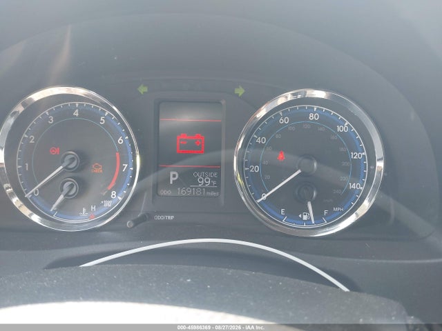 2017 Toyota Corolla Le მანქანა იყიდება აუქციონზე, vin: 2T1BURHE8HC827960, აუქციონის ნომერი: 45986369