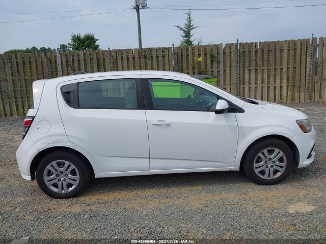 Продаж на аукціоні авто 2018 Chevrolet Sonic Lt Auto, vin: 1G1JG6SH6J4107031, номер лоту: 45986404