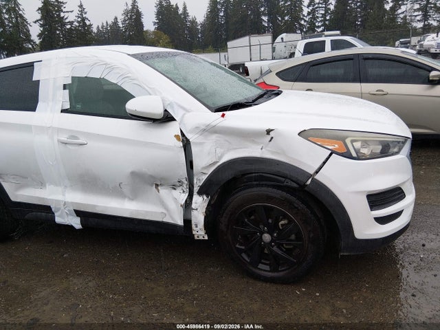 KM8J2CA44KU879527 Hyundai TUCSON SE