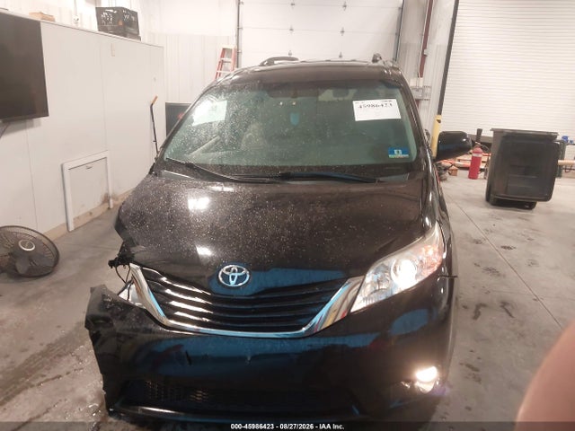Продажа на аукционе авто 2015 Toyota Sienna Xle 8 Passenger, vin: 5TDYK3DC4FS572813, номер лота: 45986423