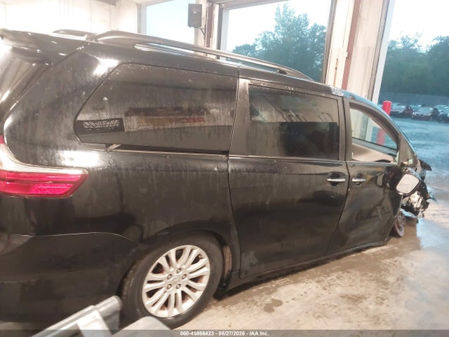 Продажа на аукционе авто 2015 Toyota Sienna Xle 8 Passenger, vin: 5TDYK3DC4FS572813, номер лота: 45986423