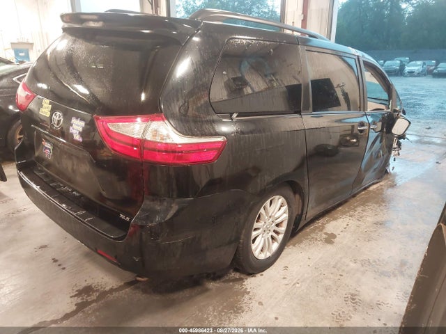 Продажа на аукционе авто 2015 Toyota Sienna Xle 8 Passenger, vin: 5TDYK3DC4FS572813, номер лота: 45986423