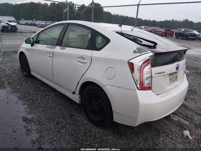 JTDKN3DUXE1770832 Toyota Prius Two