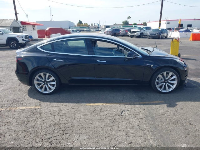 Tesla Model 3 Long Range/mid Range 2018 5YJ3E1EA9JF154487 Image 13