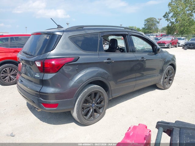Продаж на аукціоні авто 2019 Ford Escape Se, vin: 1FMCU0GD1KUC56360, номер лоту: 45986471