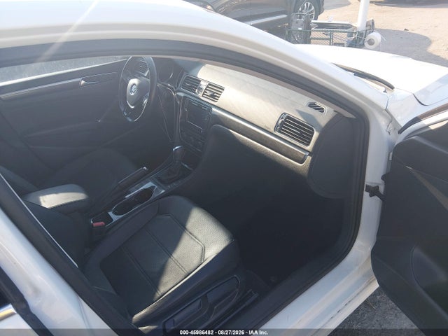 Продаж на аукціоні авто 2017 Volkswagen Passat 1.8t Se, vin: 1VWBT7A32HC054019, номер лоту: 45986482