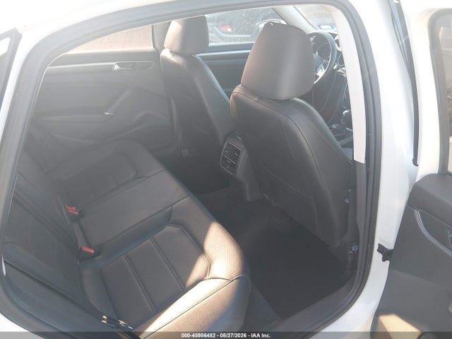 Продаж на аукціоні авто 2017 Volkswagen Passat 1.8t Se, vin: 1VWBT7A32HC054019, номер лоту: 45986482