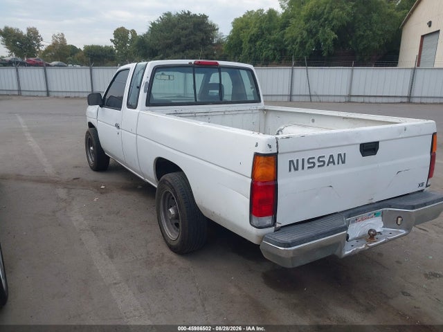 1997 Nissan 4x2 Truck Se/xe მანქანა იყიდება აუქციონზე, vin: 1N6SD16S9VC415025, აუქციონის ნომერი: 45986502