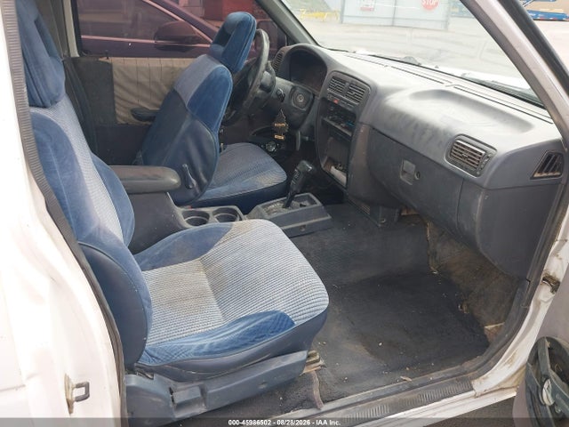 1997 Nissan 4x2 Truck Se/xe მანქანა იყიდება აუქციონზე, vin: 1N6SD16S9VC415025, აუქციონის ნომერი: 45986502